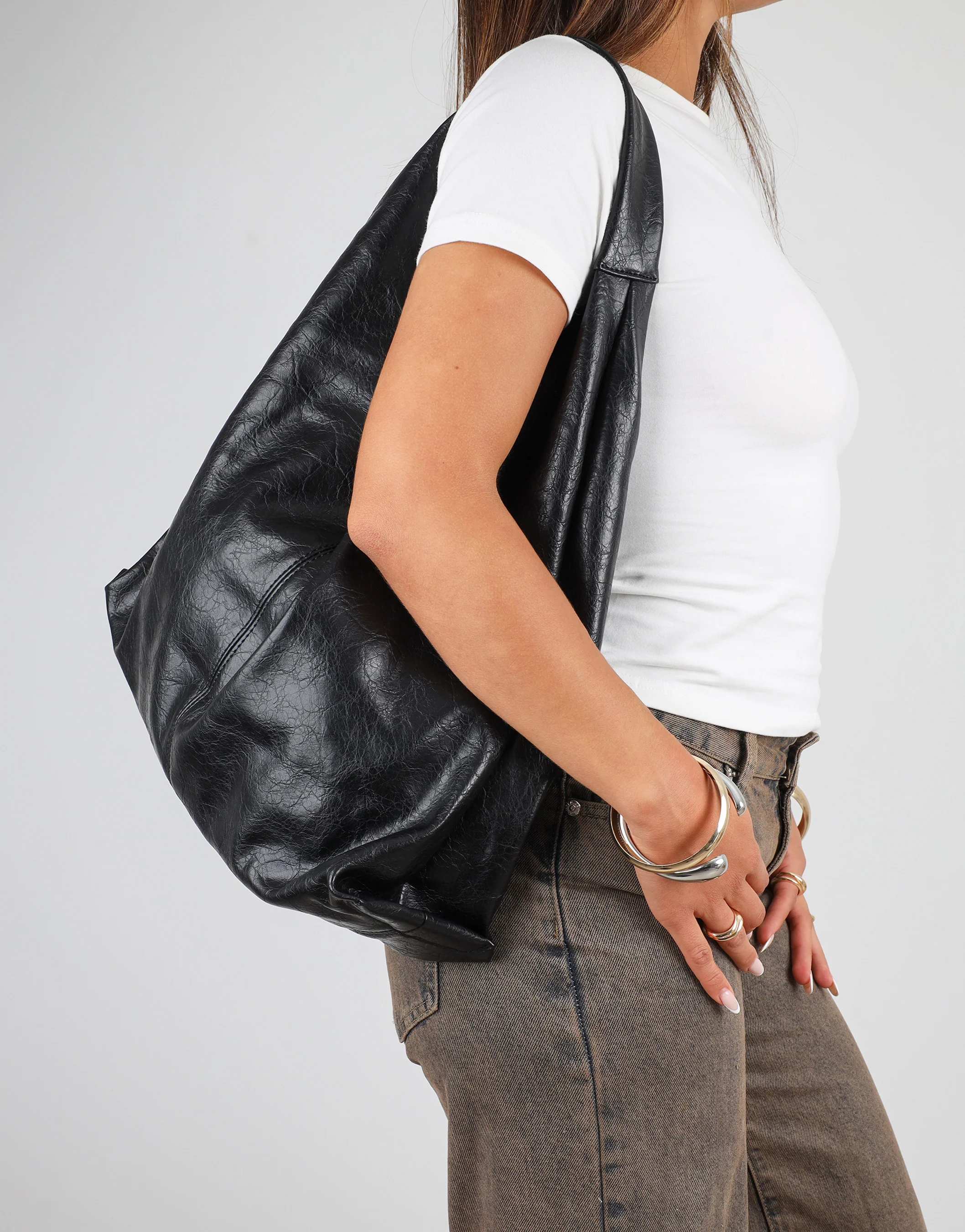 Abina Black Soft Hobo Shoulder Bag - Image 2
