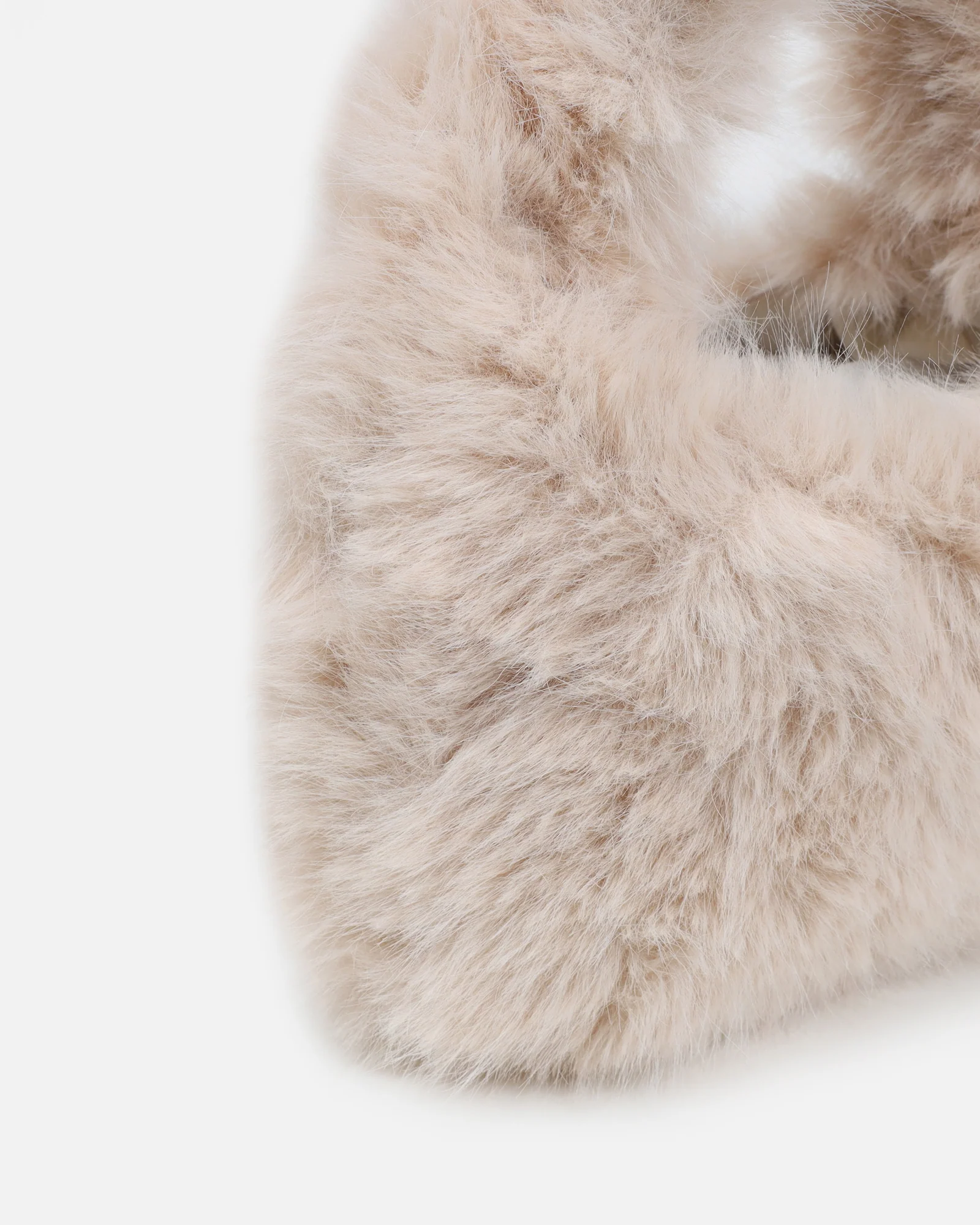Agnes Cream Faux Fur Crescent Grab Bag - Image 2