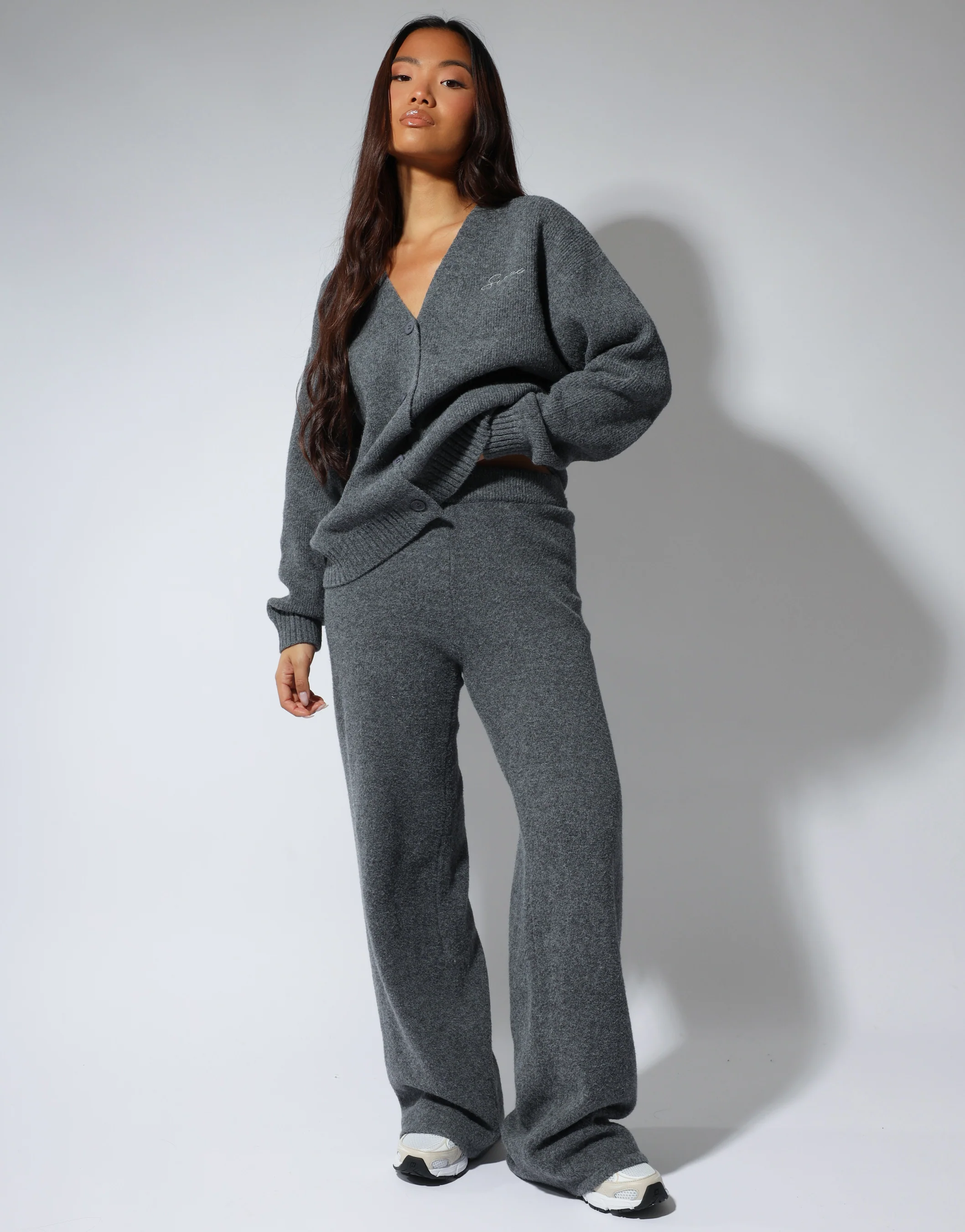 Alma Simmi studios soft touch cardigan in dark grey - Image 3