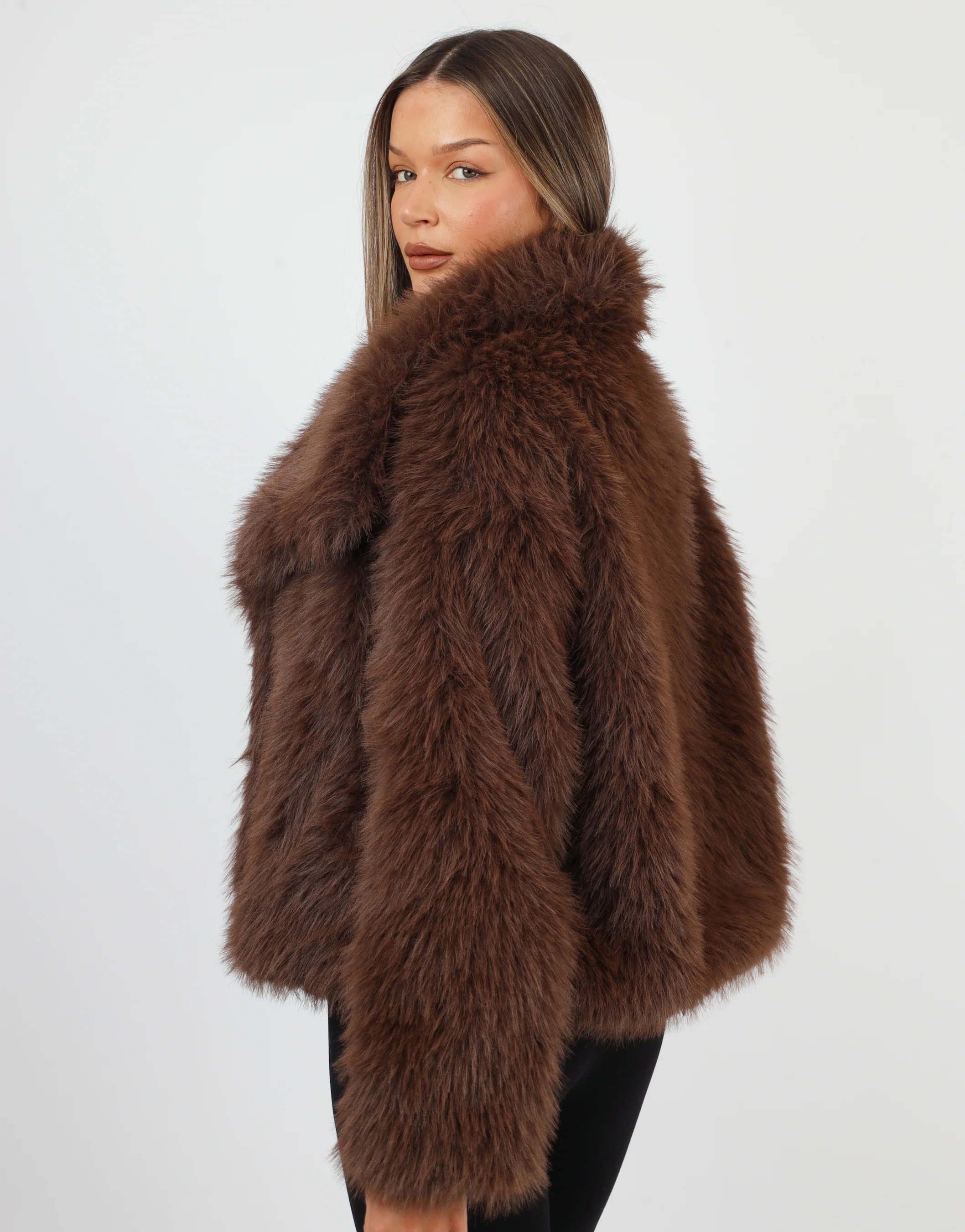 Arabella Oversized Collar Premium Faux Fur Coat in Dark Brown - Image 4
