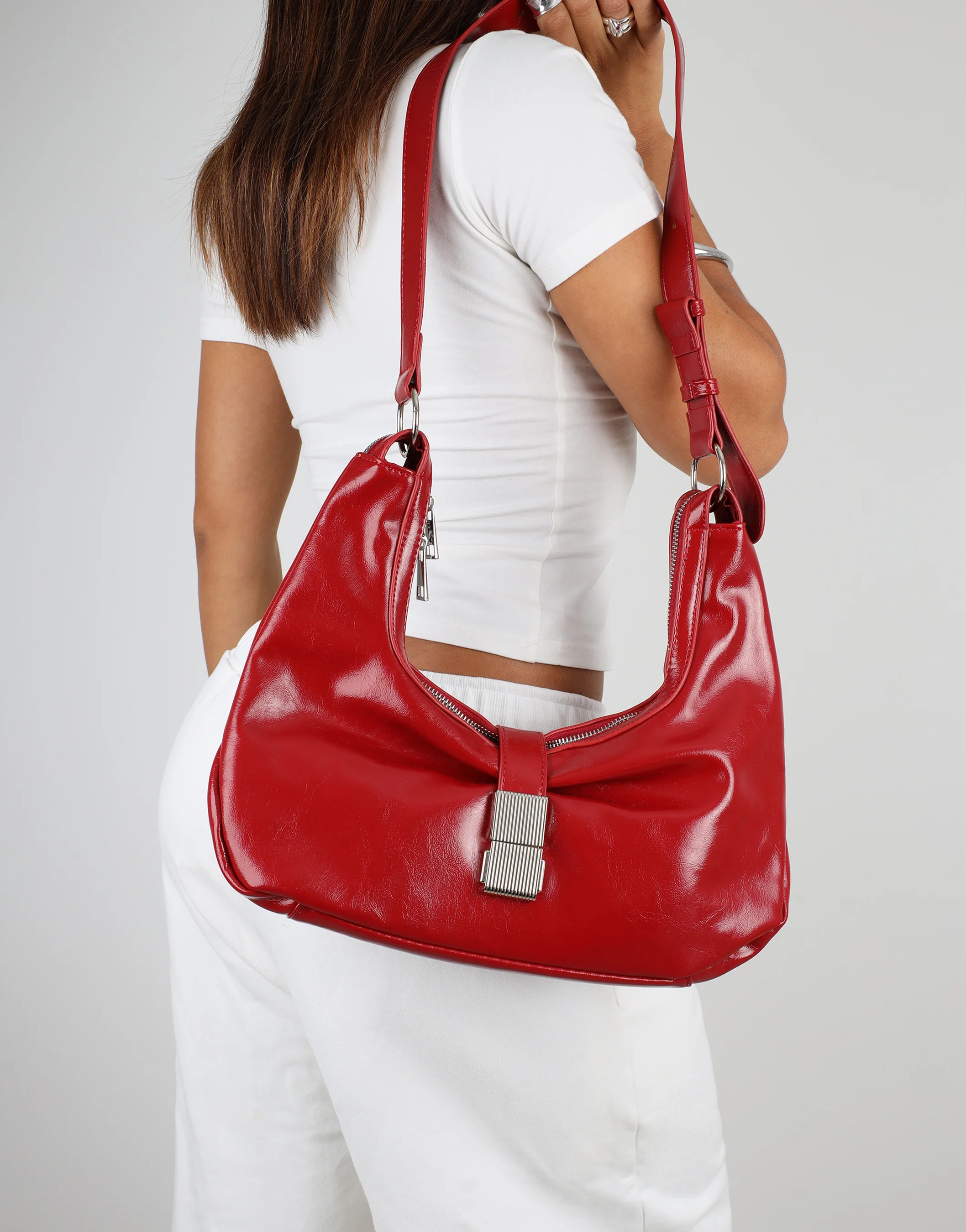 Asher Red Buckle Detail Shoulder Bag - Image 2