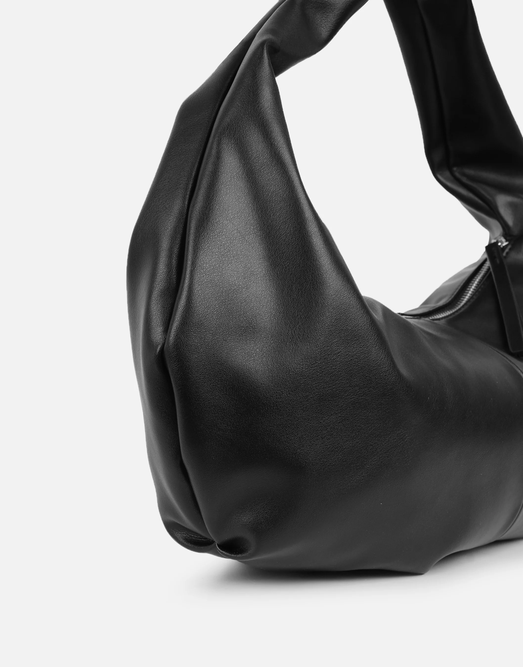 Carys Black Shoulder Bag - Image 4