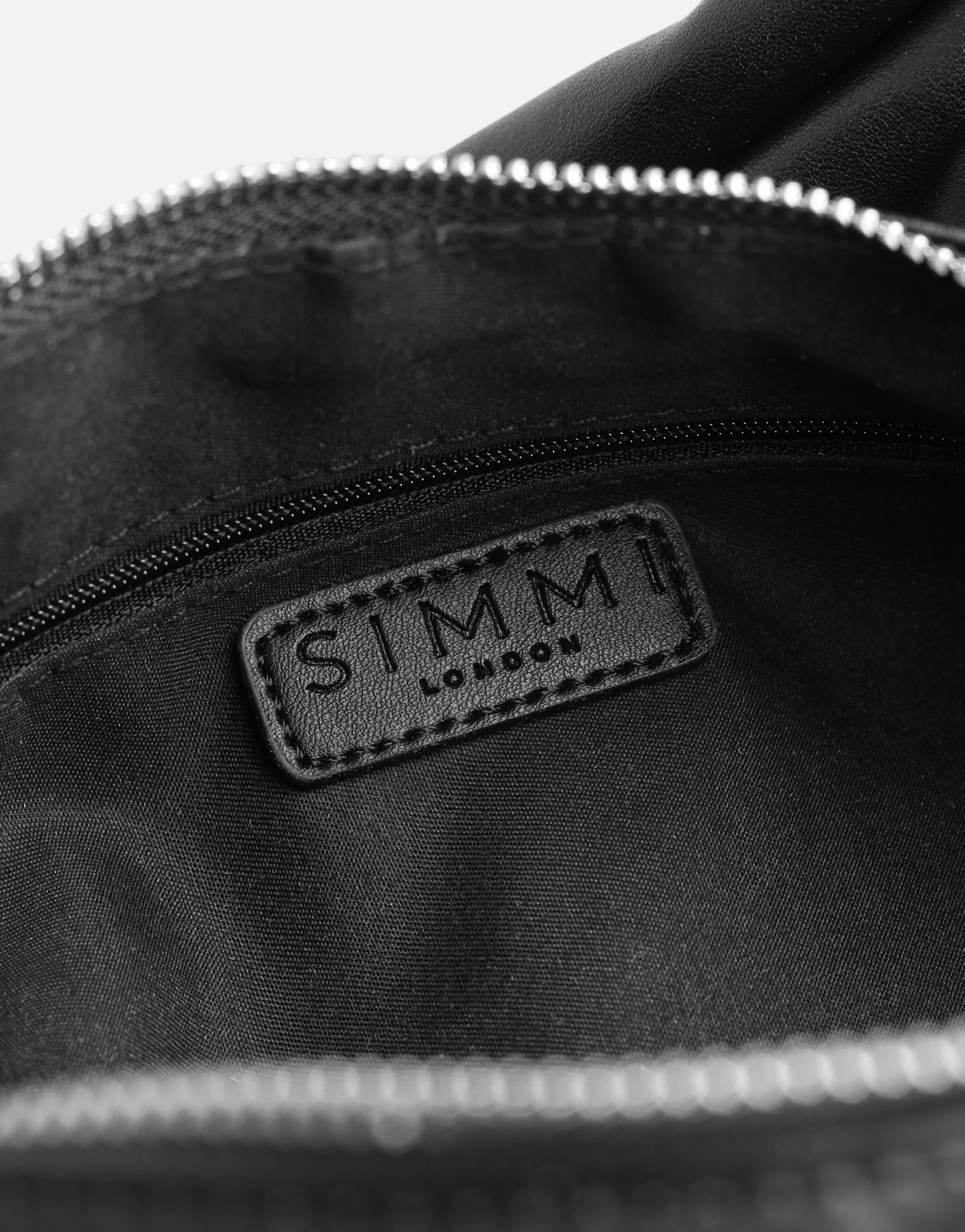Carys Black Shoulder Bag - Image 5