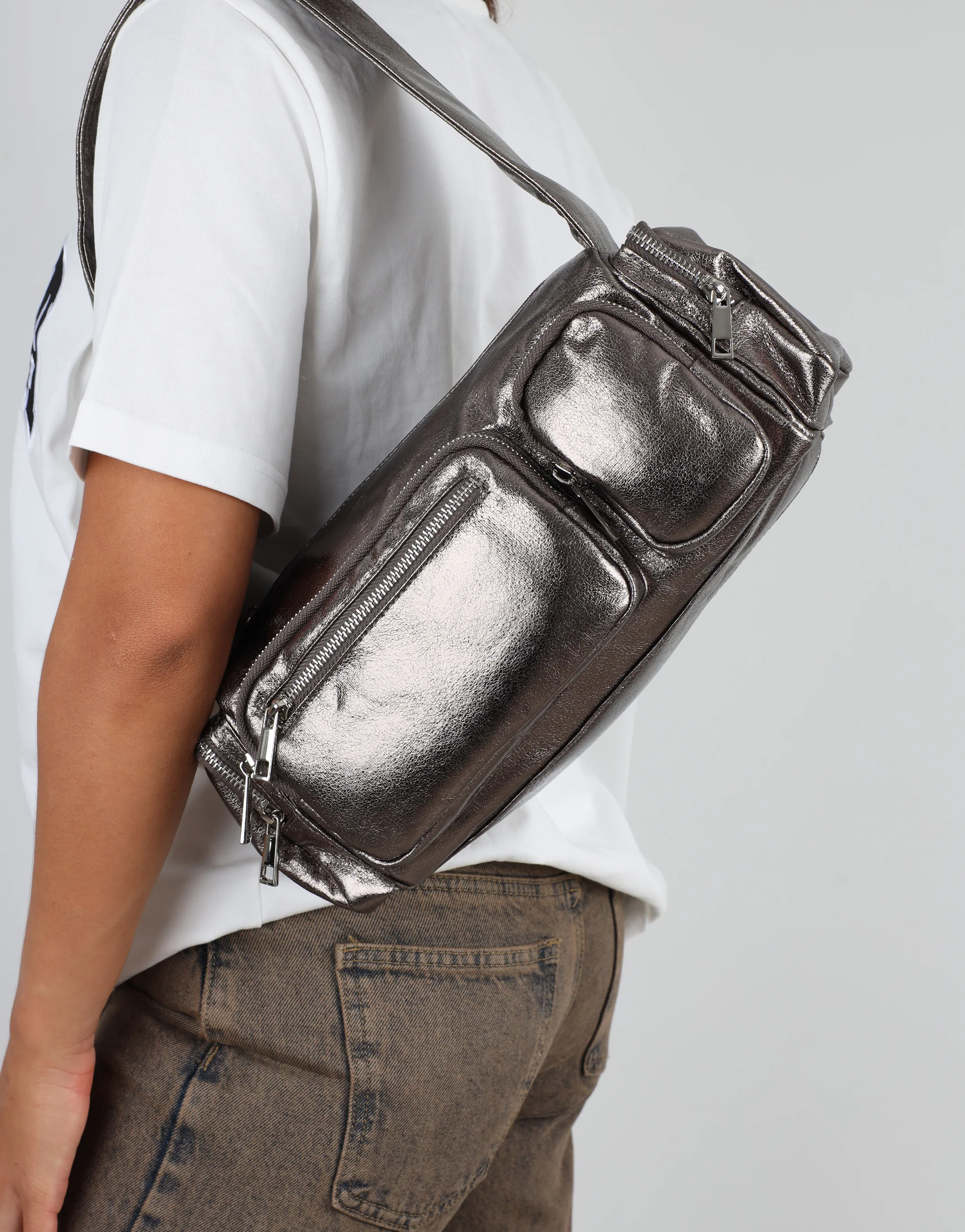 Ceyda Pewter Metallic Barrel Utility Shoulder Bag - Image 2