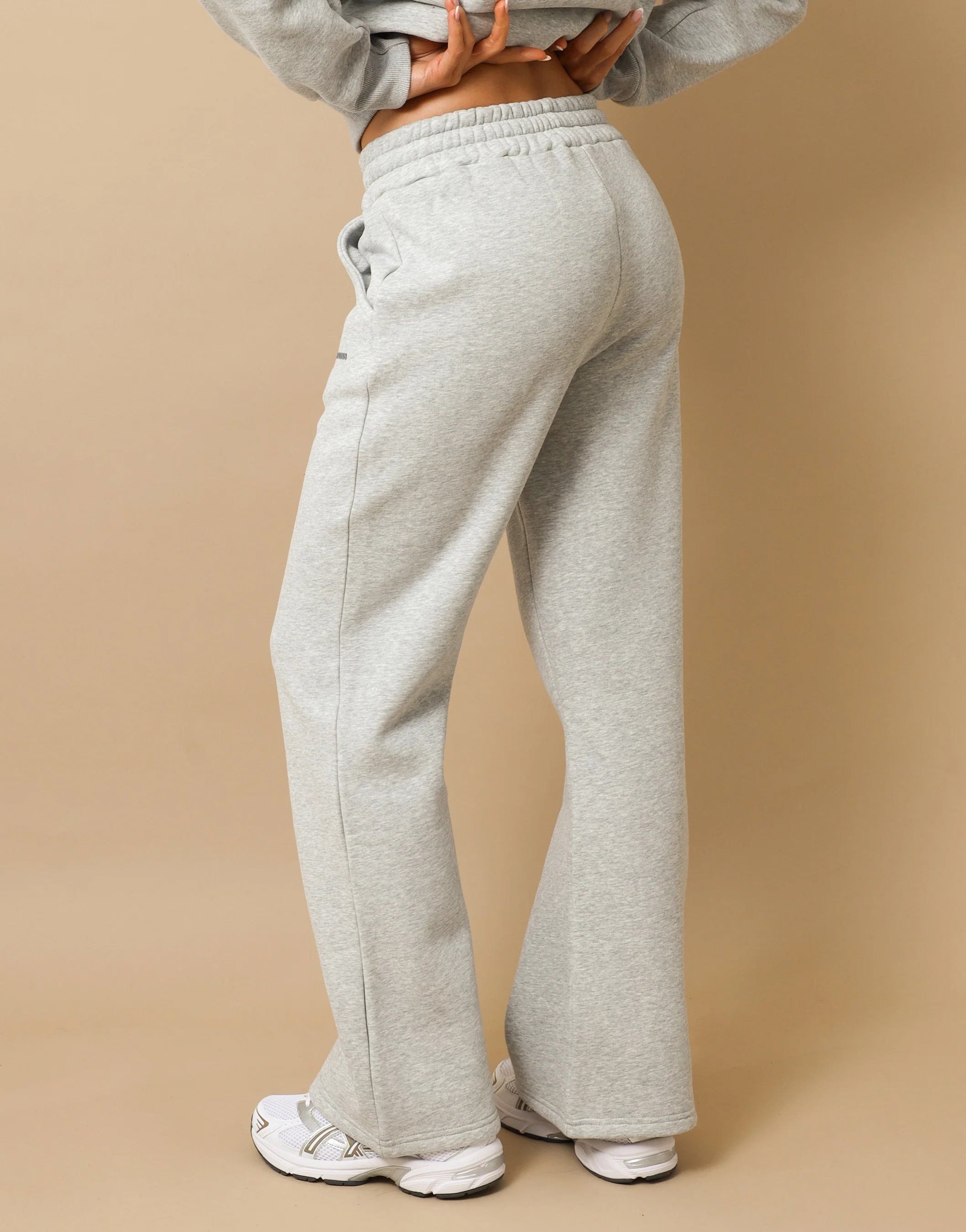 Colby Simmi Studios Essentials Joggers In Grey Marl - Image 4