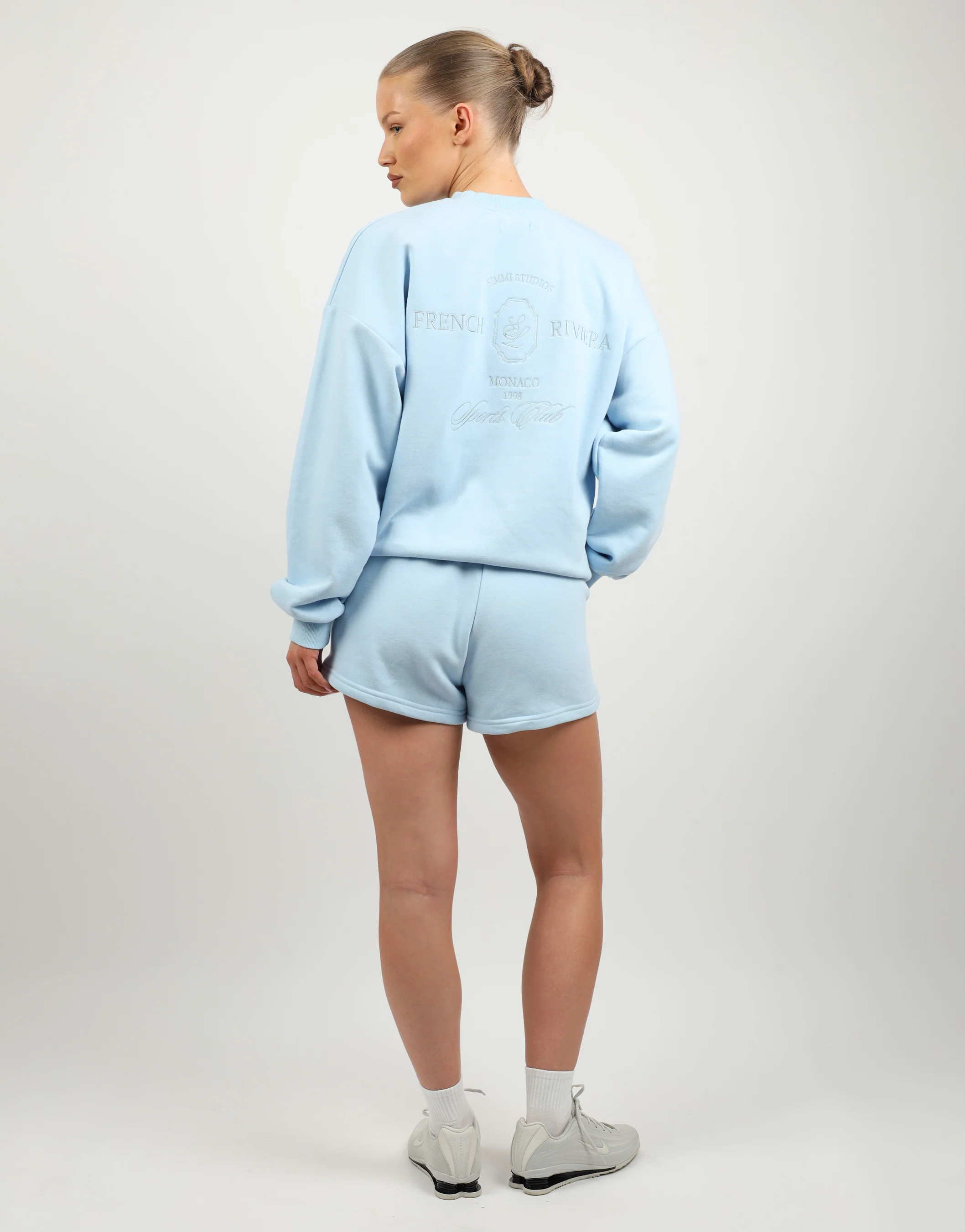 Cove Simmi Studios Embroidered Logo Sweatshirt In Blue - Image 4
