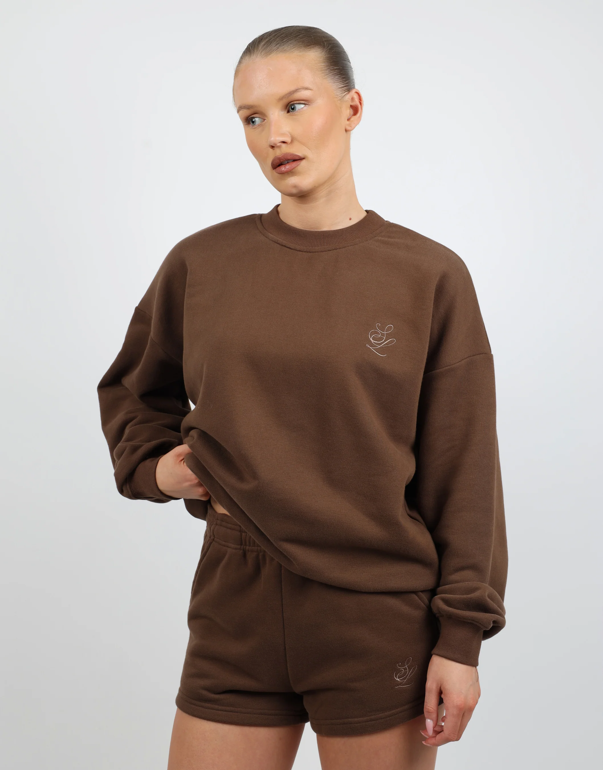 Cove Simmi Studios Embroidered Logo Sweatshirt In Brown - Image 5