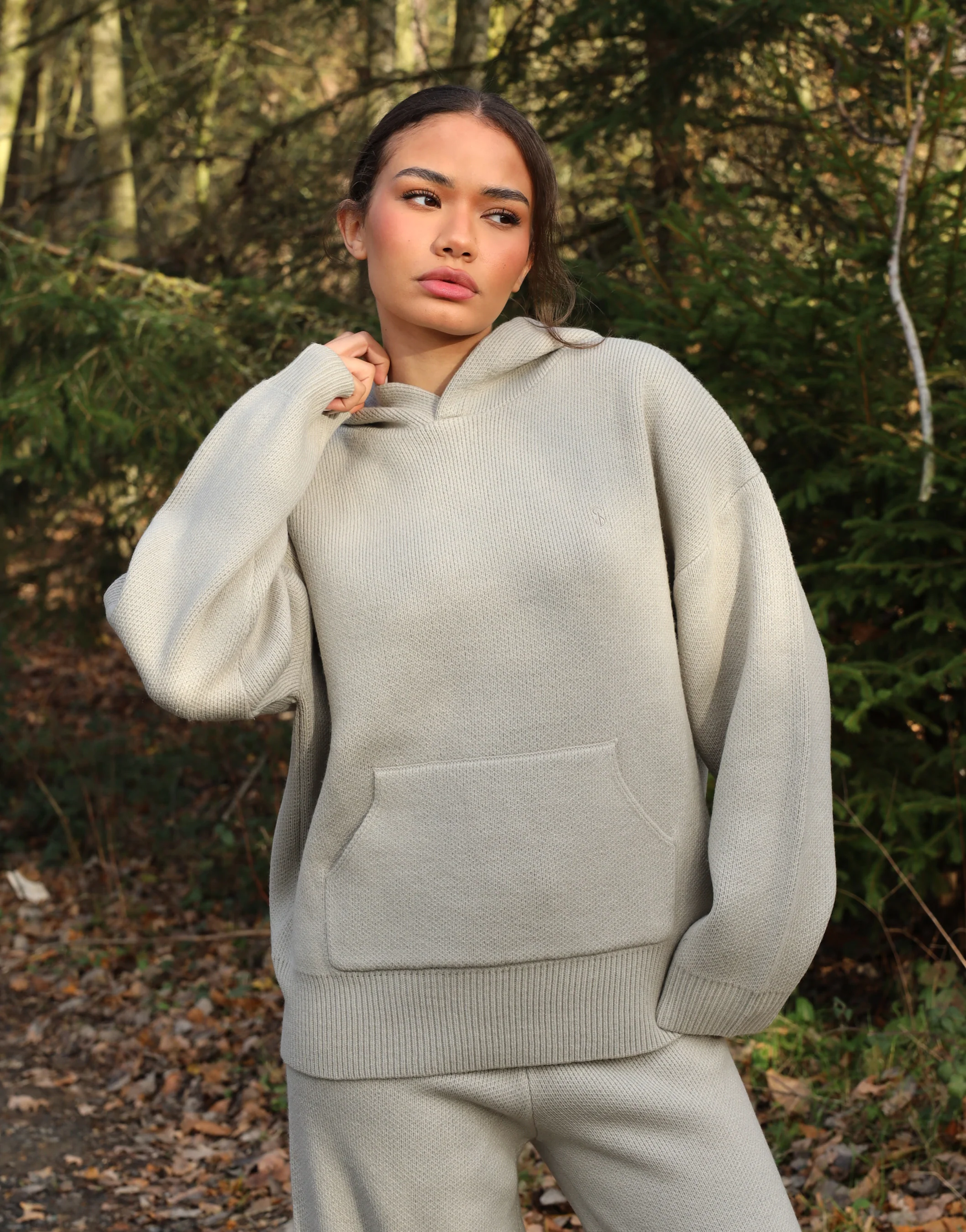 Elsie Simmi Studios Heavy Knit Hoodie In Light Grey - Image 2