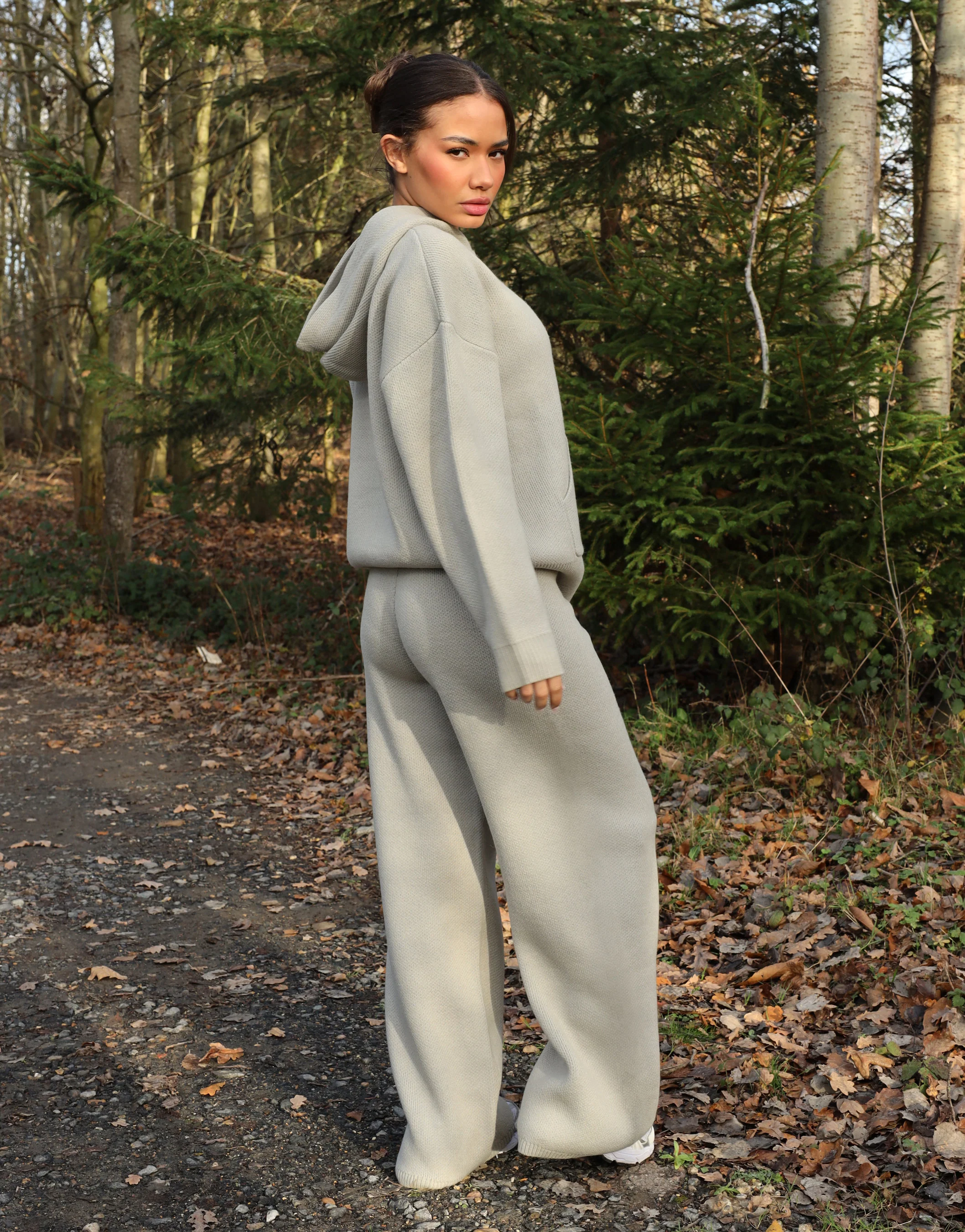 Elsie Simmi Studios Heavy Knit Hoodie In Light Grey - Image 5