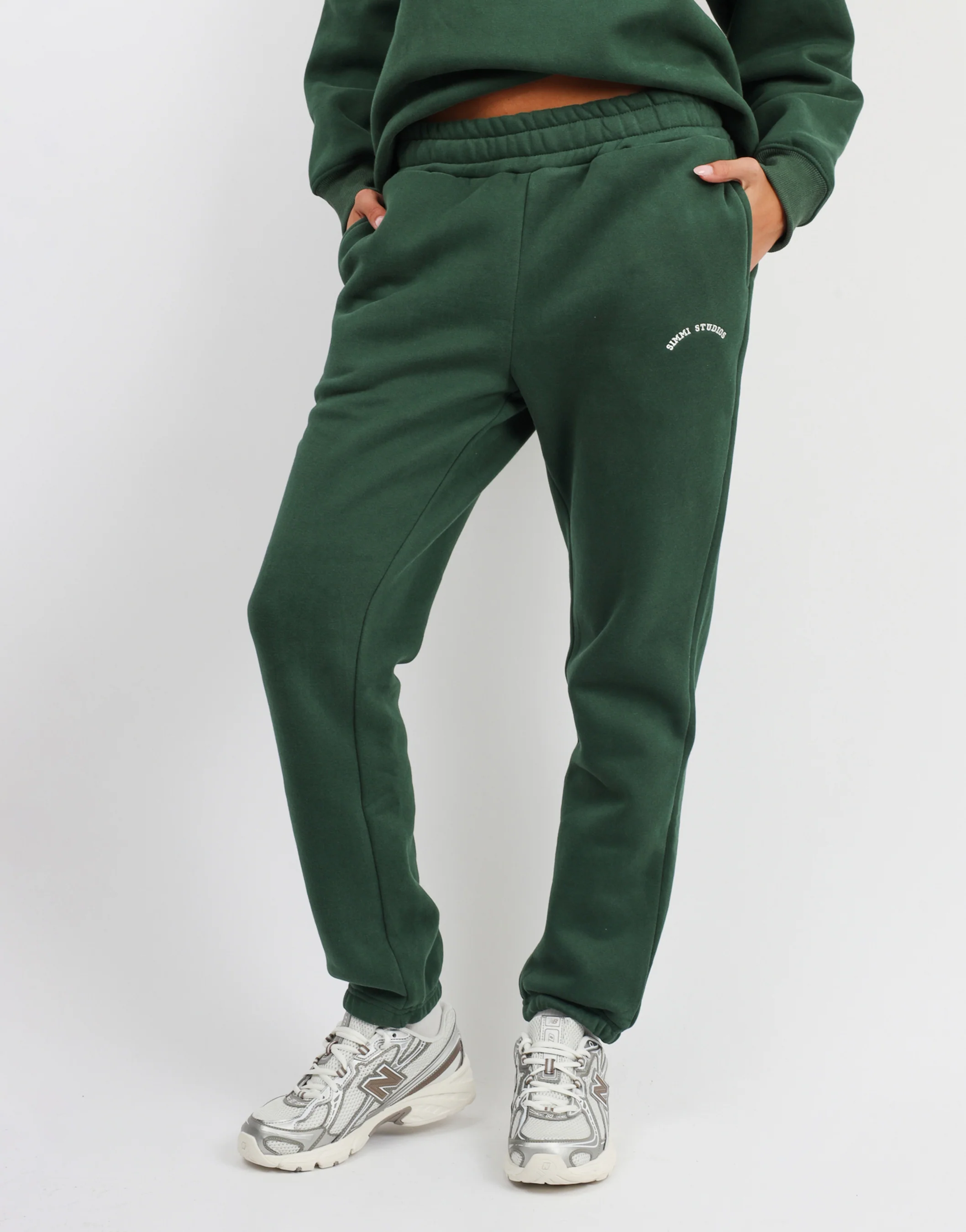 Elwood Simmi Studios Varsity Cuffed Jogger in Pine Green - Image 4