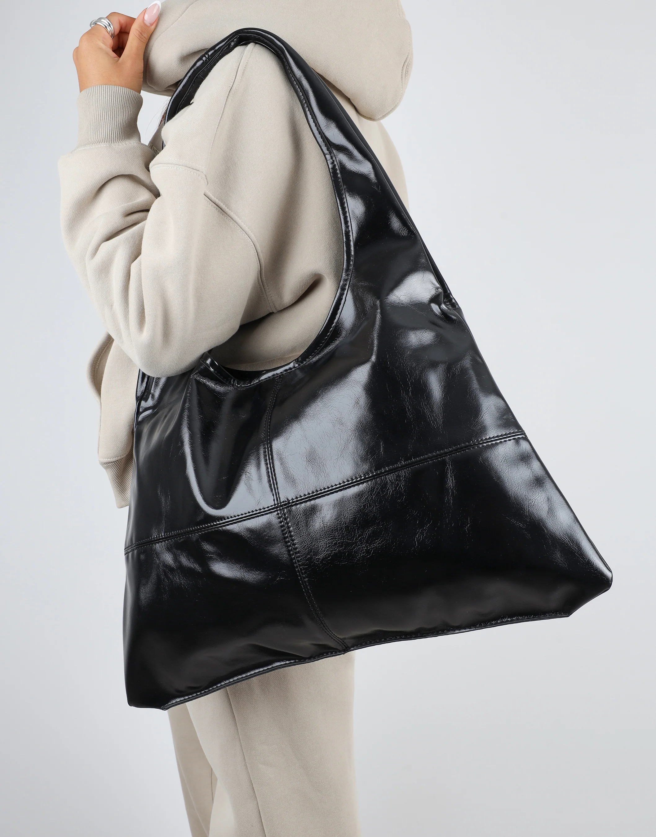 Kristy Vintage Black Shoulder Bag - Image 2