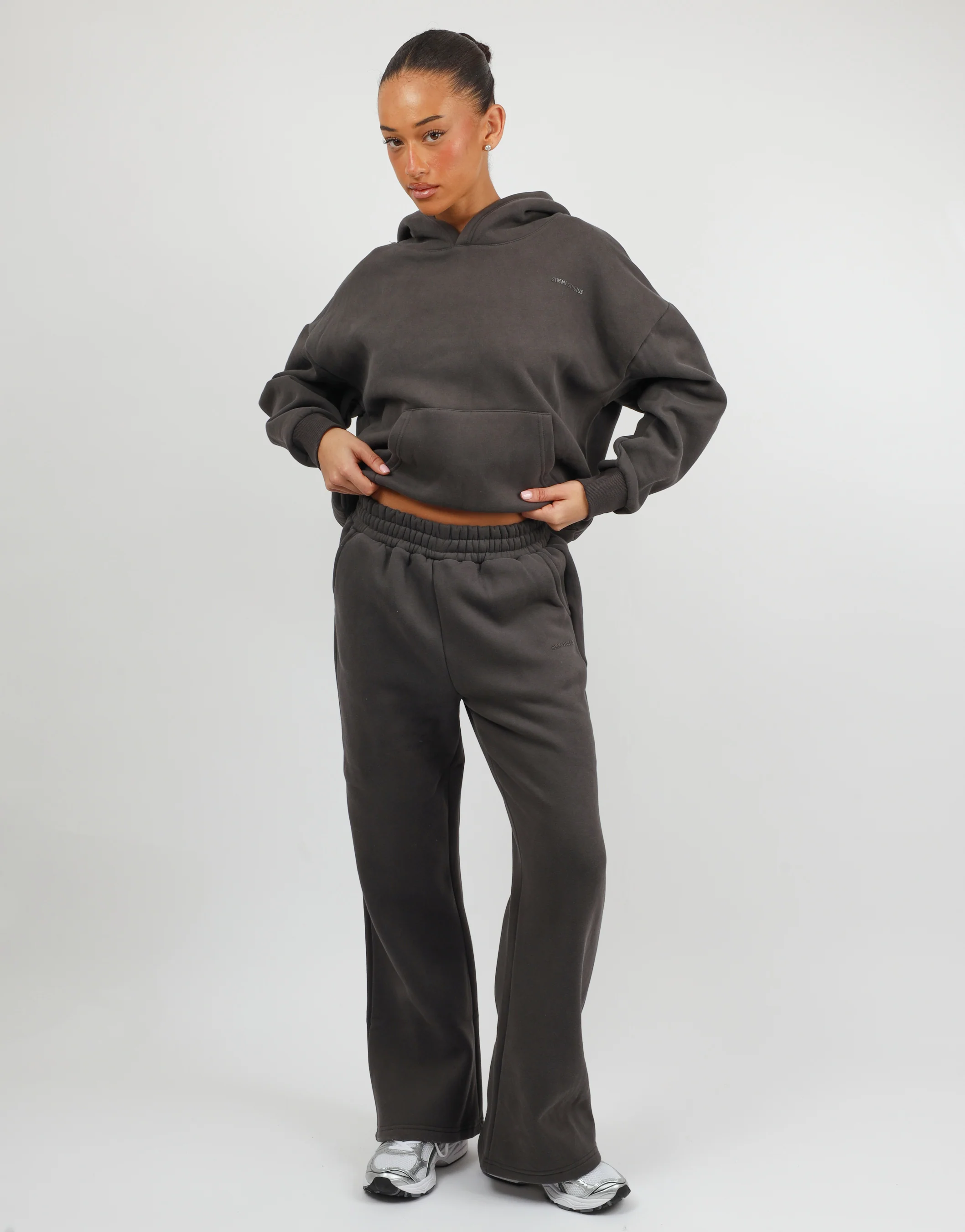 Maddie Simmi Studios Essentials Flared Joggers in Dark Grey - Image 5