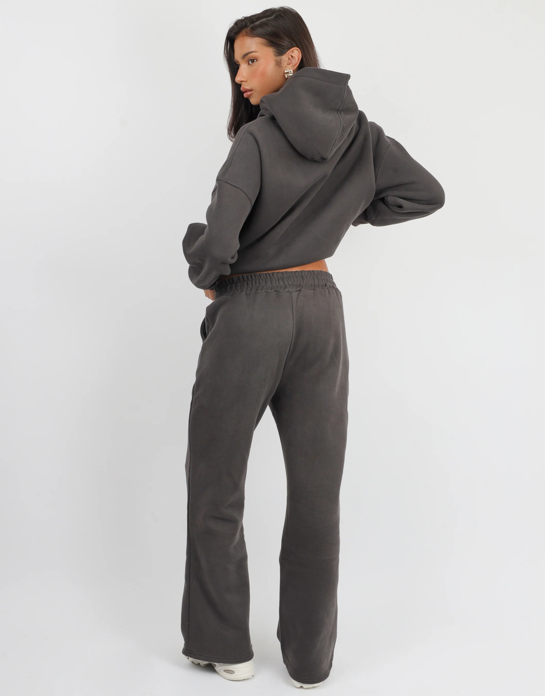 Maeve Simmi Studios Essentials Hoodie in Slate - Image 4
