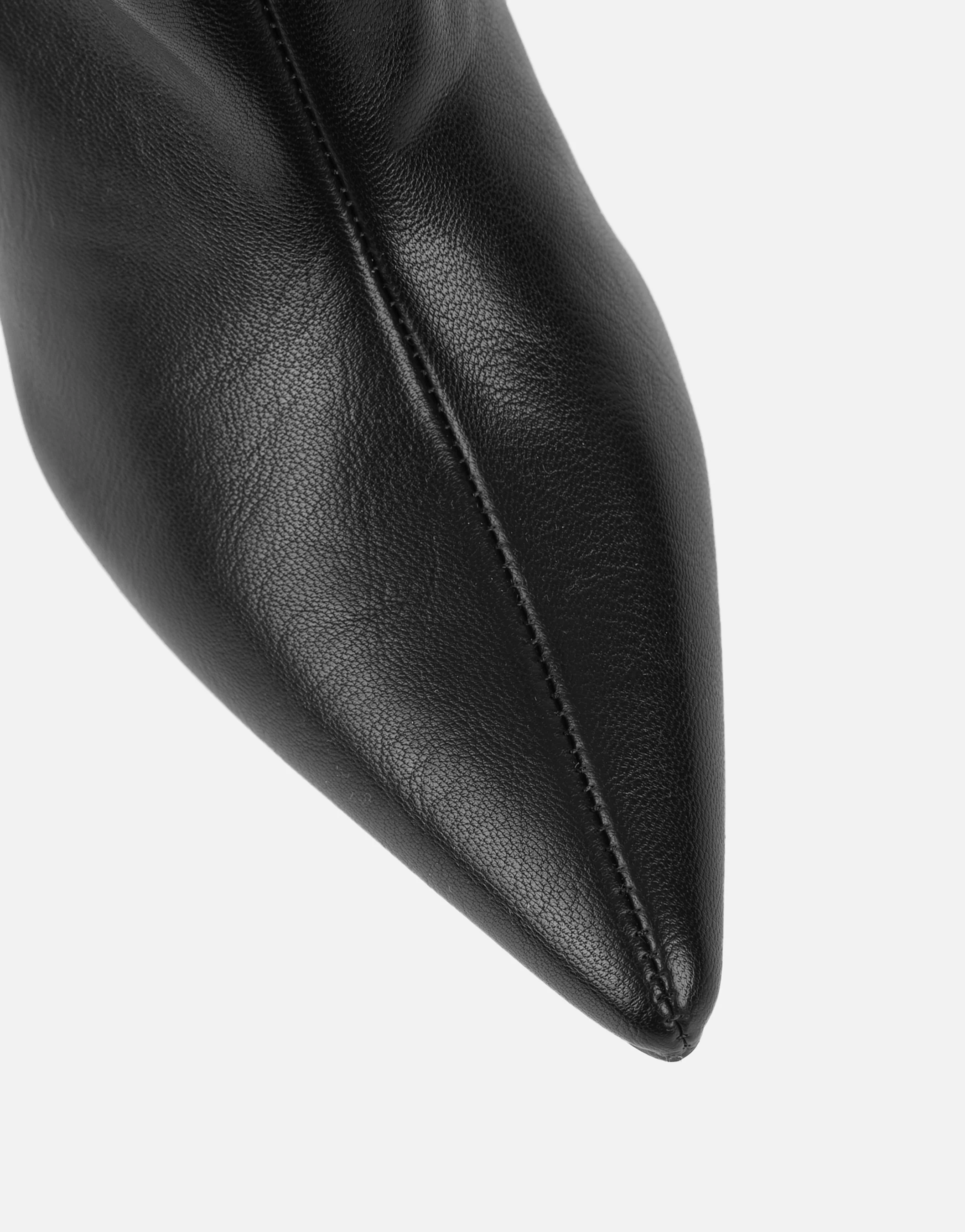 Miguel Black Knee High Heeled Boots - Image 4