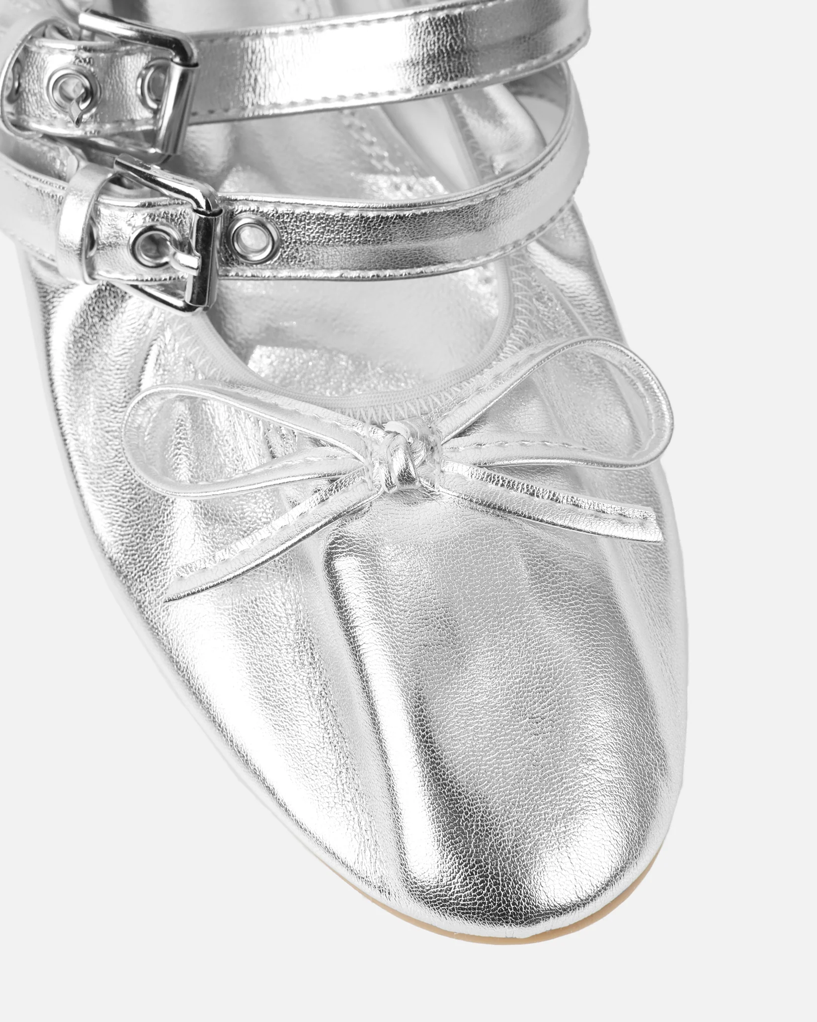 Octavio Silver Metallic Scrunch Ballet Flats - Image 4