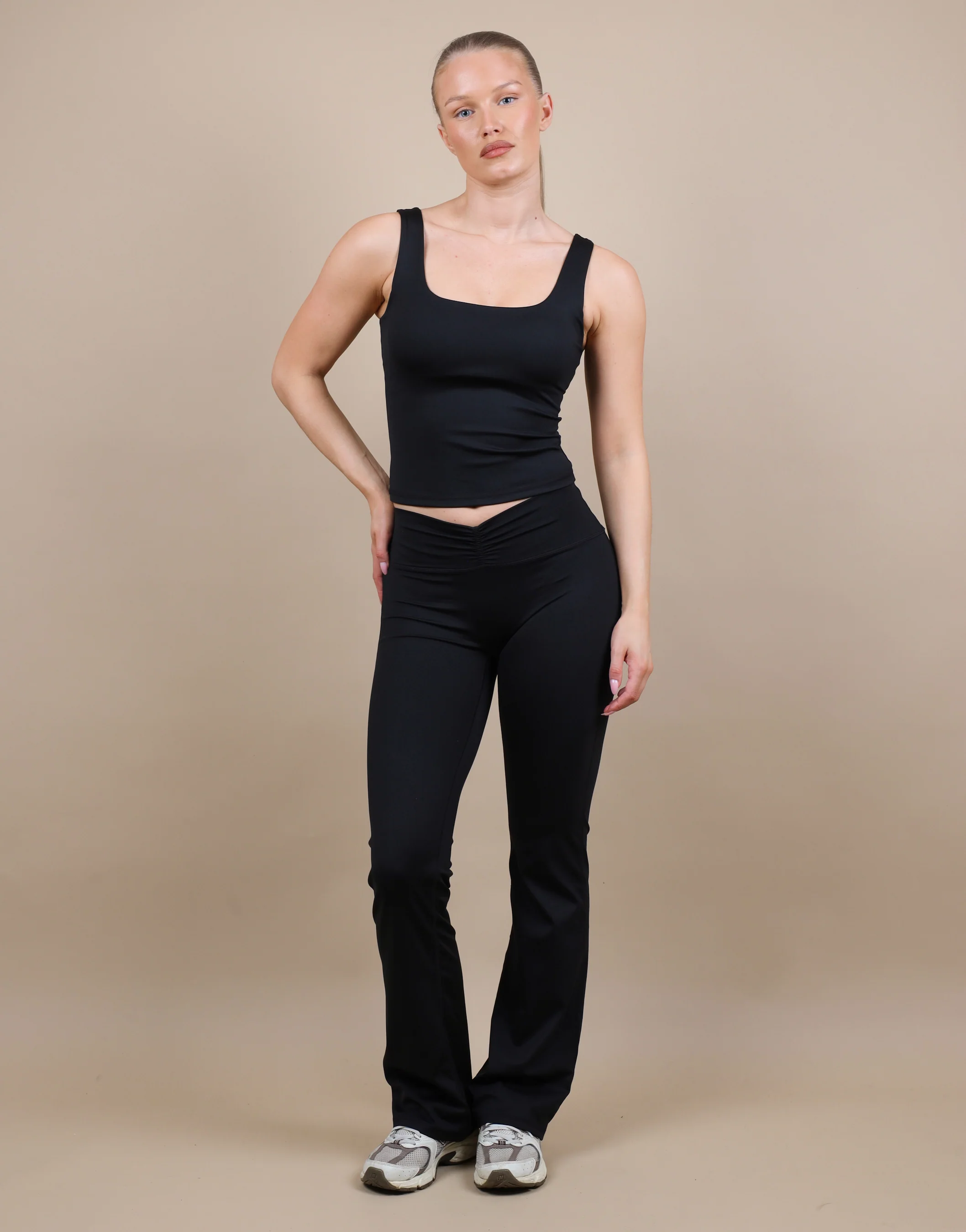 Rhea Square Neck Tank Top In Black - Image 2