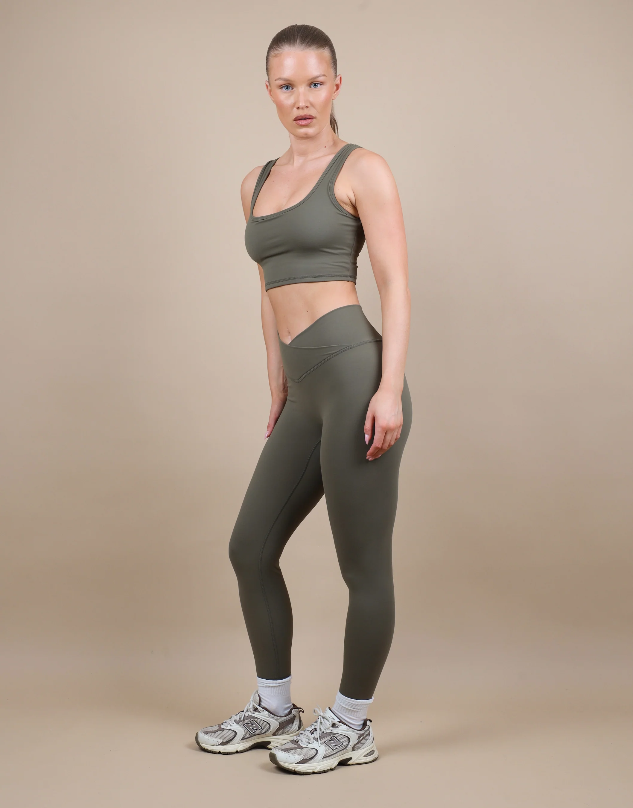 Teagan Square Neck Cropped Tank Top In Olive - Image 3