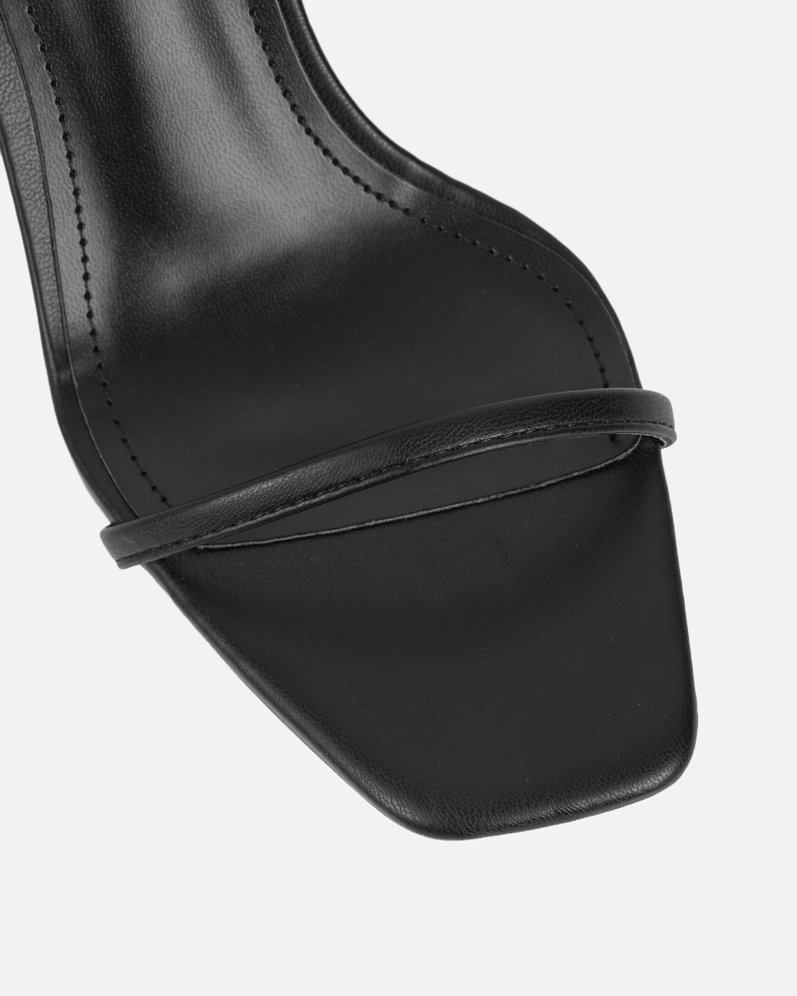 Yesmina Black Heeled Sandals - Image 4